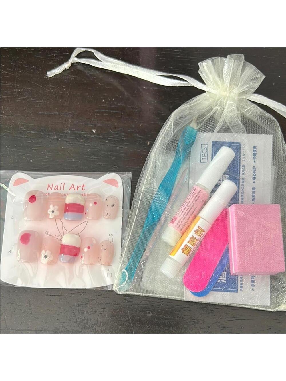 Short Handmade Nail Set with Pink and Red Accents